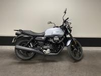 MOTO GUZZI V7 STONE faible kilométrage sous garantie  