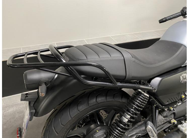 MOTO GUZZI V7 STONE faible kilométrage sous garantie  