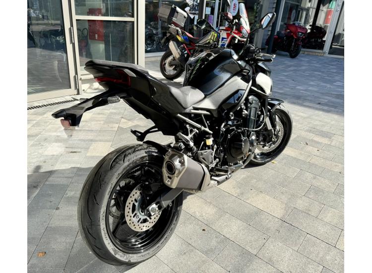 KAWASAKI Z900 FULL 124CV
