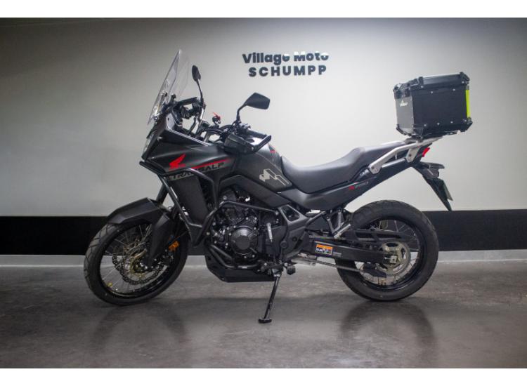 HONDA TRANSALP 750 / 2230 km / COMME NEUVE