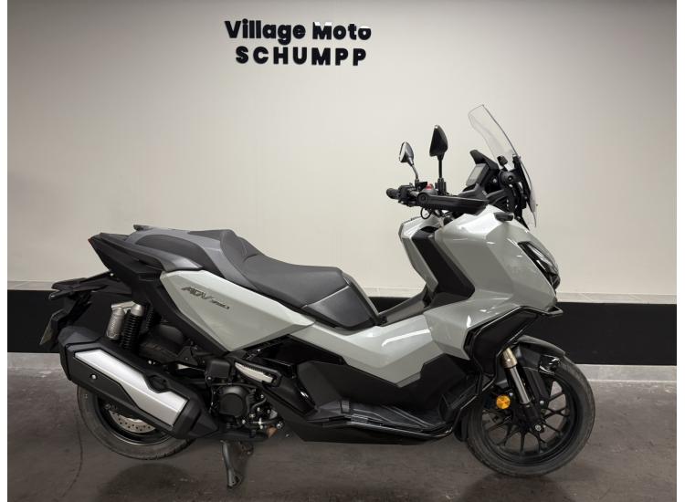 HONDA ADV 350