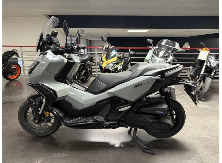 HONDA ADV 350