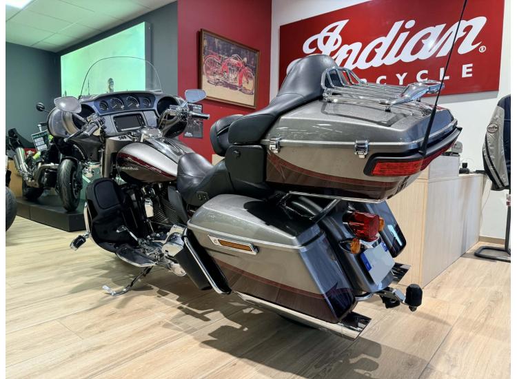 HARLEY-DAVIDSON TOURING ELECTRA GLIDE 1800 ULTRA CVO