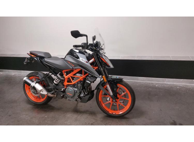 KTM DUKE 390
