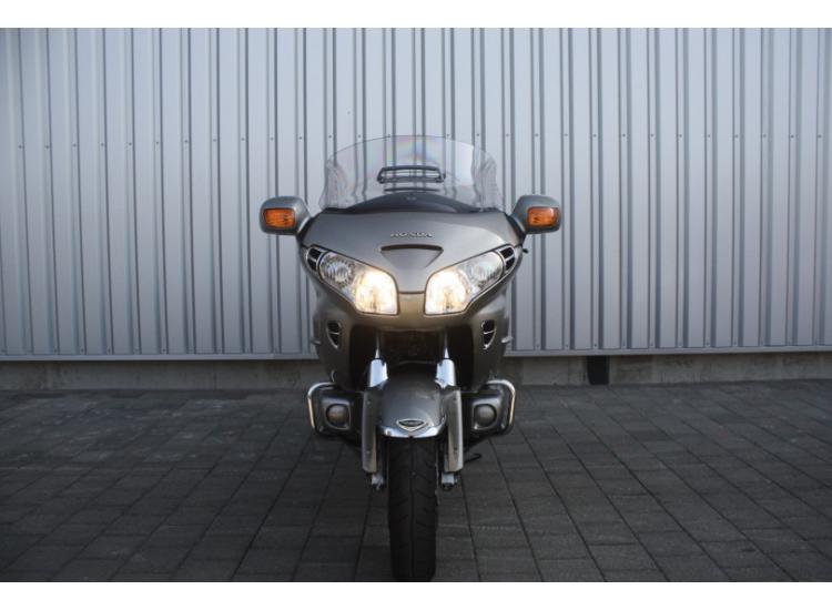 HONDA GOLDWING 1800 / TRES BON ETAT