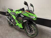 KAWASAKI NINJA 400 SE