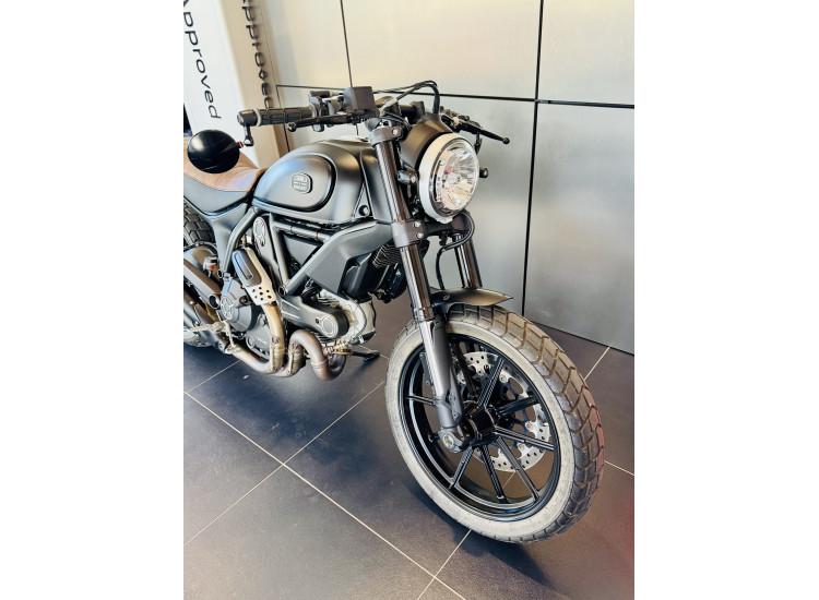 DUCATI SCRAMBLER 800 FULL THROTTLE DARK STEALTH
