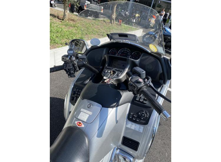 HONDA GL 1800 GOLDWING AIR BAG GPS