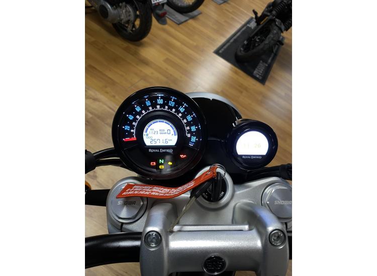 ROYAL ENFIELD SUPER METEOR 650