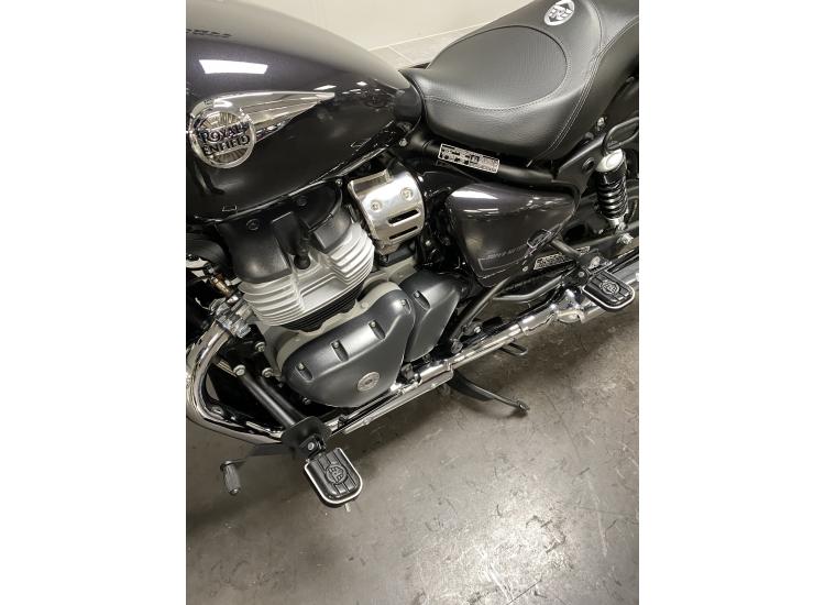 ROYAL ENFIELD SUPER METEOR 650