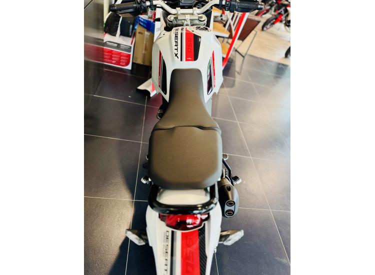 DUCATI DESERTX ETAT NEUF