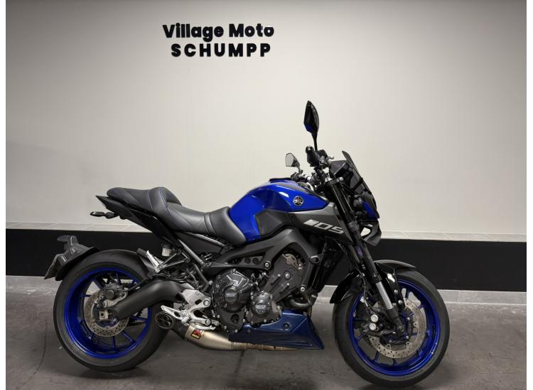 YAMAHA MT-09