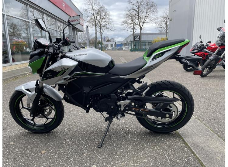 KAWASAKI Z e-1