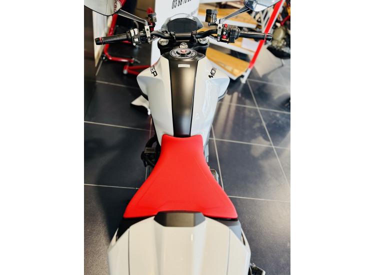 DUCATI MONSTER+ - ETAT NEUF - NOMBREUSES OPTIONS / MONSTER +
