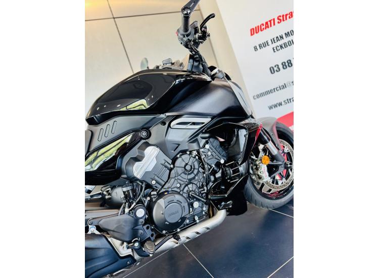 DUCATI DIAVEL V4 TRES BIEN EQUIPEE