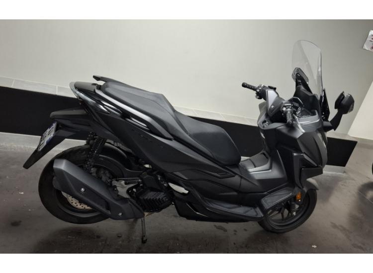 HONDA FORZA 125
