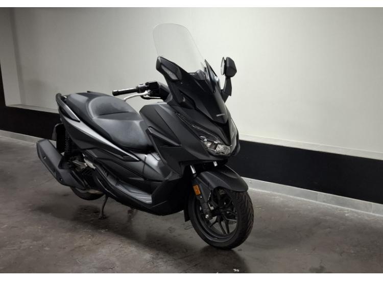 HONDA FORZA 125
