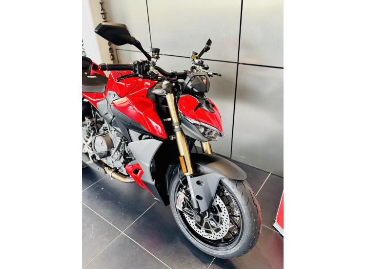 DUCATI STREETFIGHTER V2 NOMBREUSES OPTIONS A2 POSSIBLE