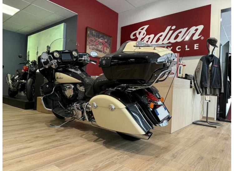 INDIAN ROADMASTER 111 Ci