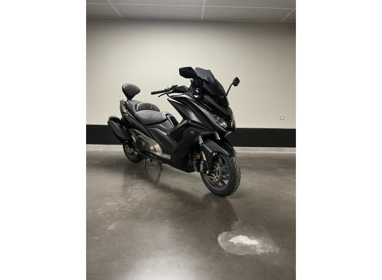 KYMCO AK 550