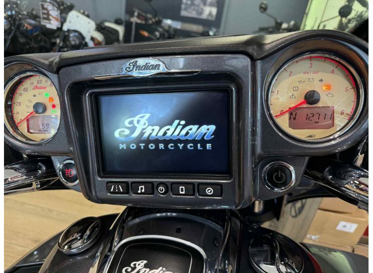 INDIAN ROADMASTER 1800 cm3 111 ci garantie 12 mois