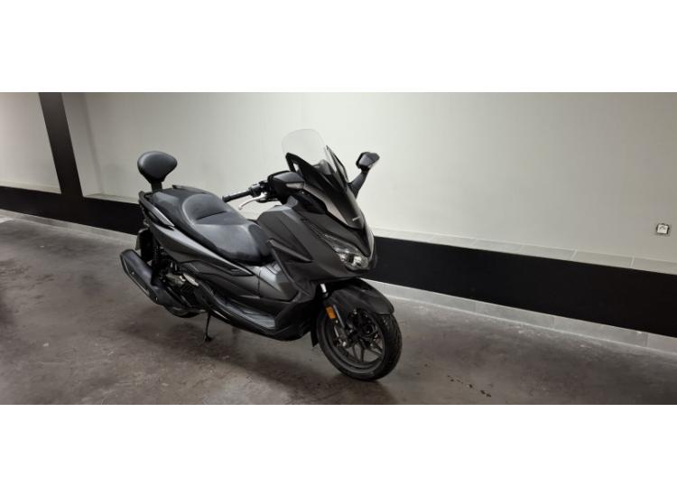HONDA FORZA 125