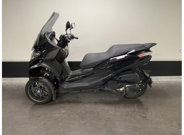 ! ! ! BAISSE DE PRIX ! ! ! PIAGGIO MP3 400 HPE sous garantie constructeur 