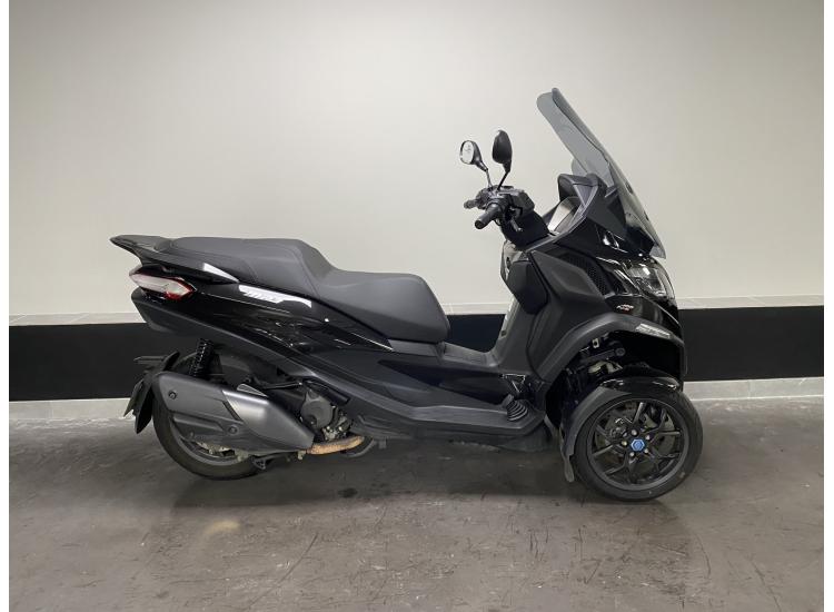 ! ! ! BAISSE DE PRIX ! ! ! PIAGGIO MP3 400 HPE sous garantie constructeur 